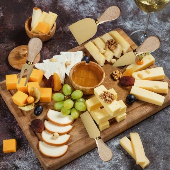 Elegant Wooden Handle Gold Cheese Knife Set - Picture 6 of 7